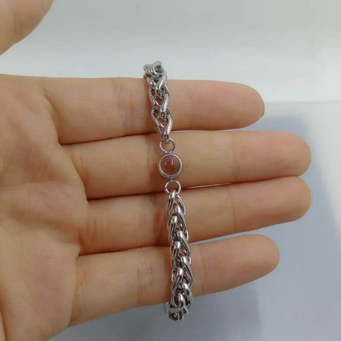 צמיד לגבר עם תמונה מוצפנת